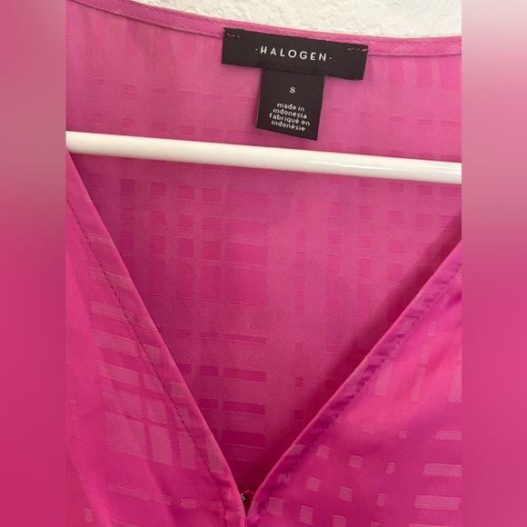 Halogen Women's Pink Twist Front Lightweight Blouse size XS - Picture 4 of 5